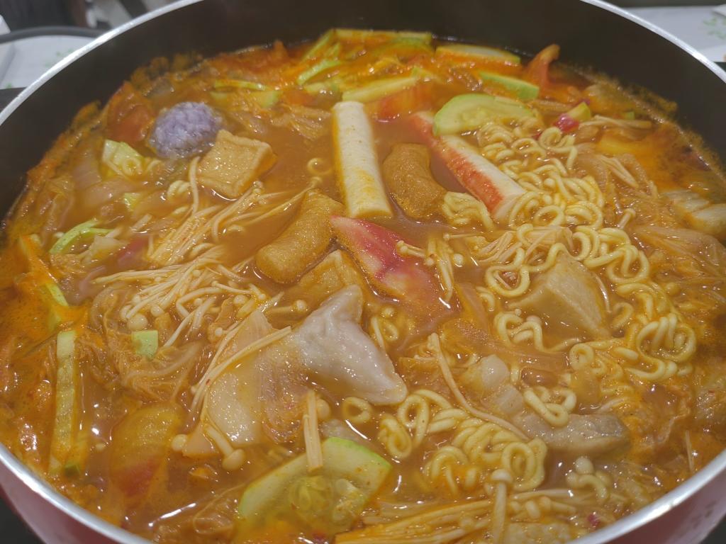 五花肉部队火锅