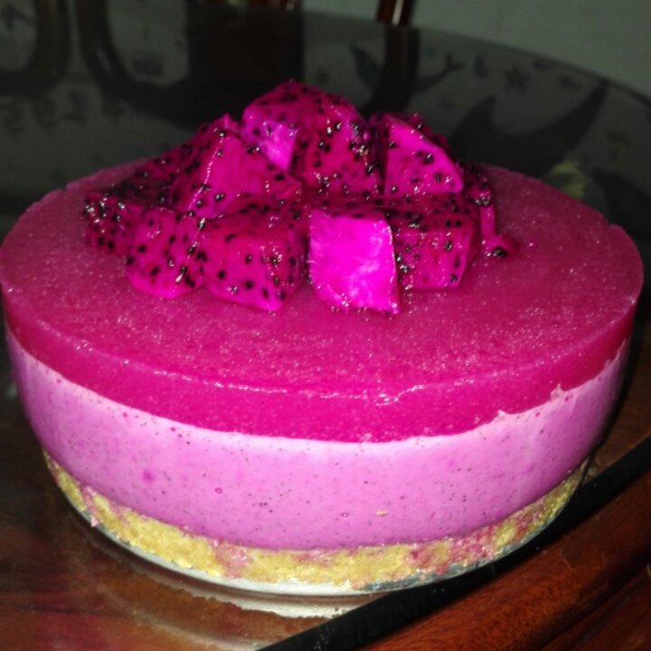 火龙果纯酸奶慕斯