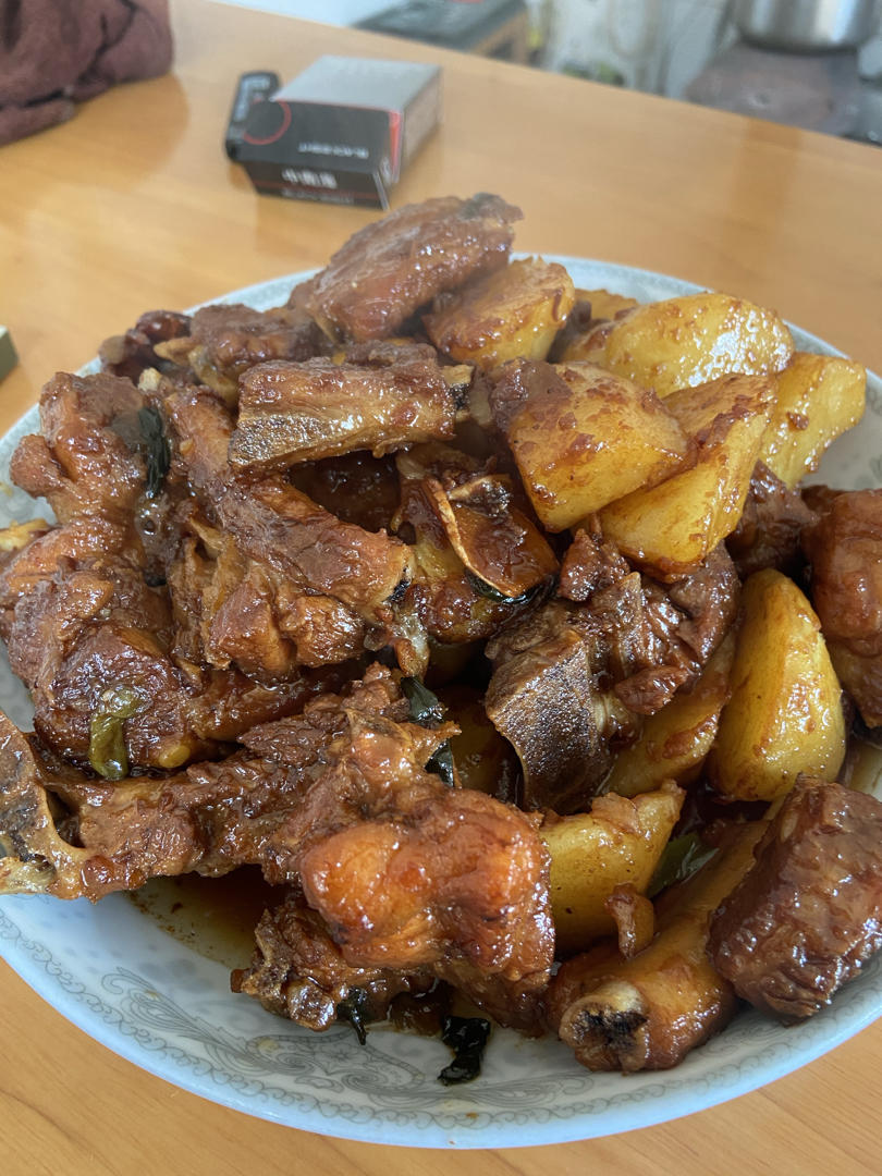 土豆烧排骨