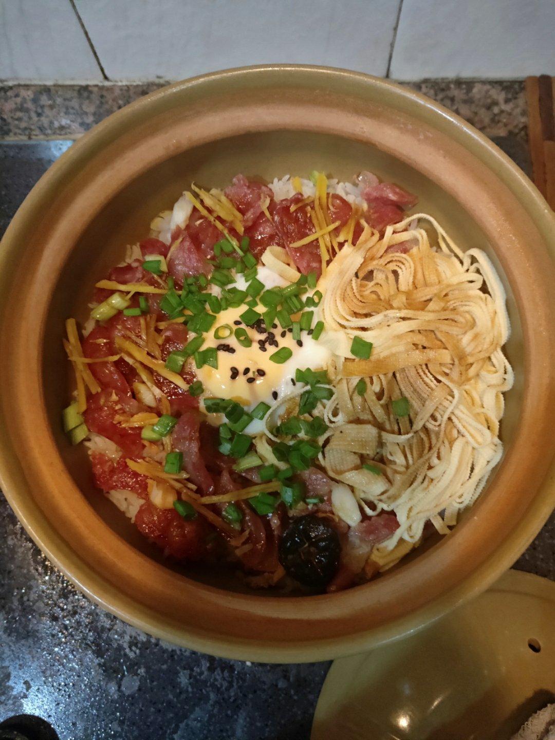 香肠煲仔饭