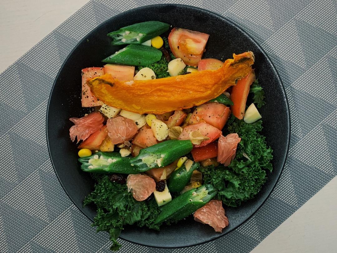 好吃的羽衣甘蓝沙拉