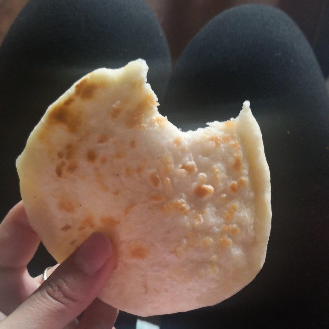 凉了也不硬的烫面小糖饼 烙饼硬的一定要试一下 附细节视频详解