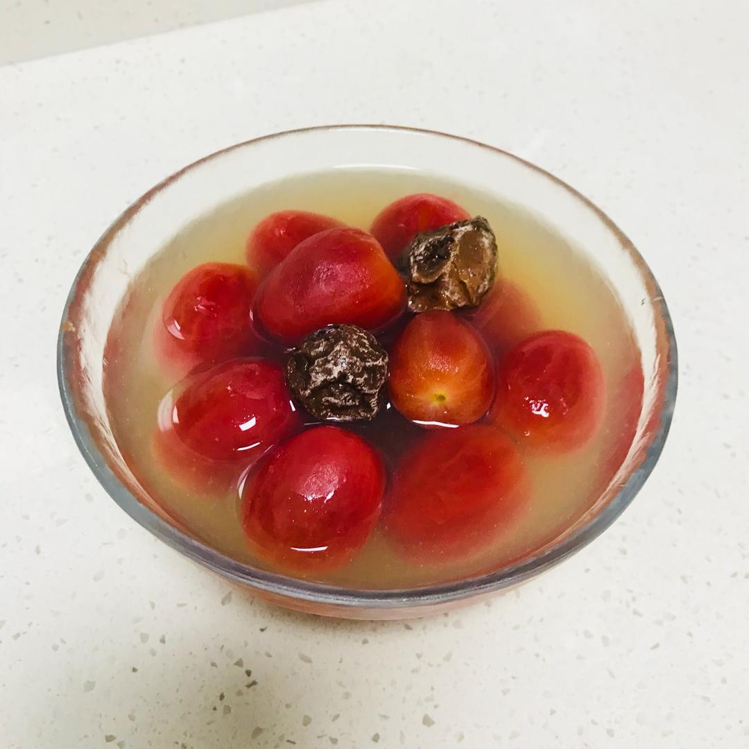 【酸梅小番茄】