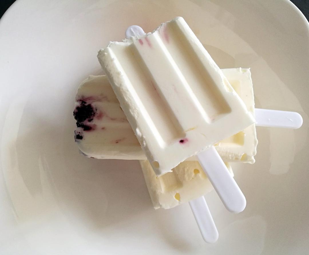 幽小诺做的最简单快手的雪糕酸奶雪糕附变化版本