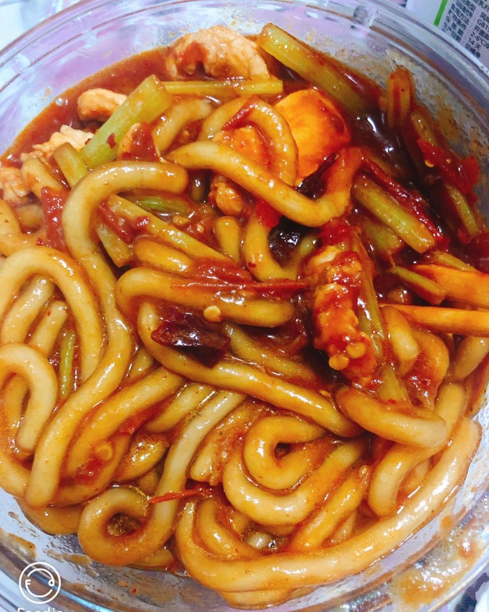 歹歹的新疆炒米粉