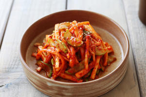 延边朝鲜族特色咸菜拌桔梗，做法简单，味道很地道，多吃对嗓子好的做法 步骤5