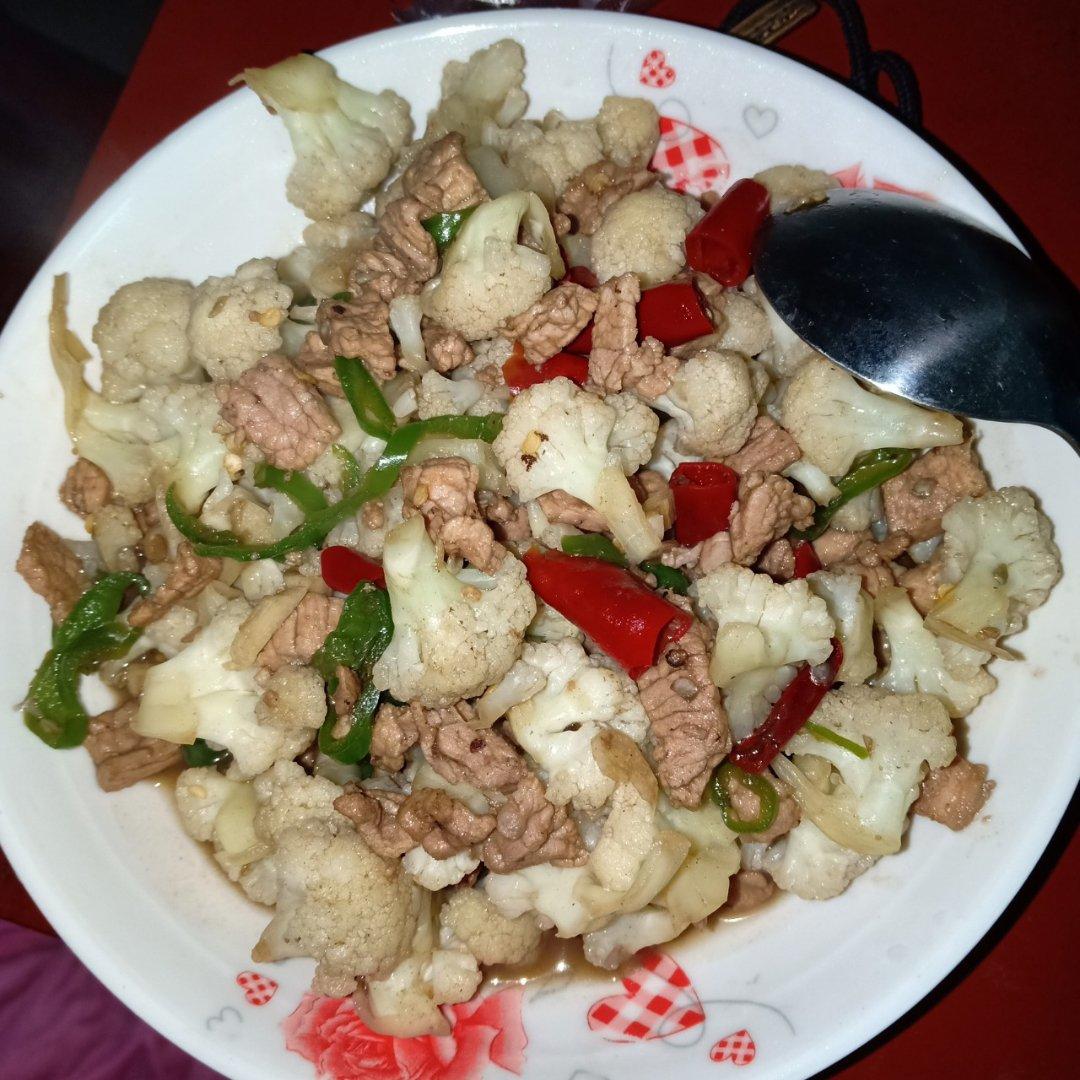 家常花菜炒肉