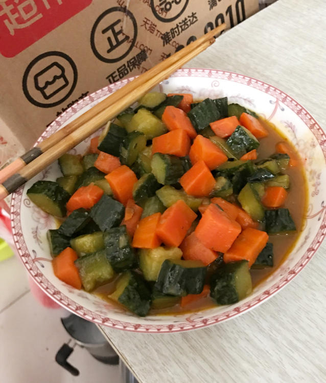 素炒黄瓜胡萝卜