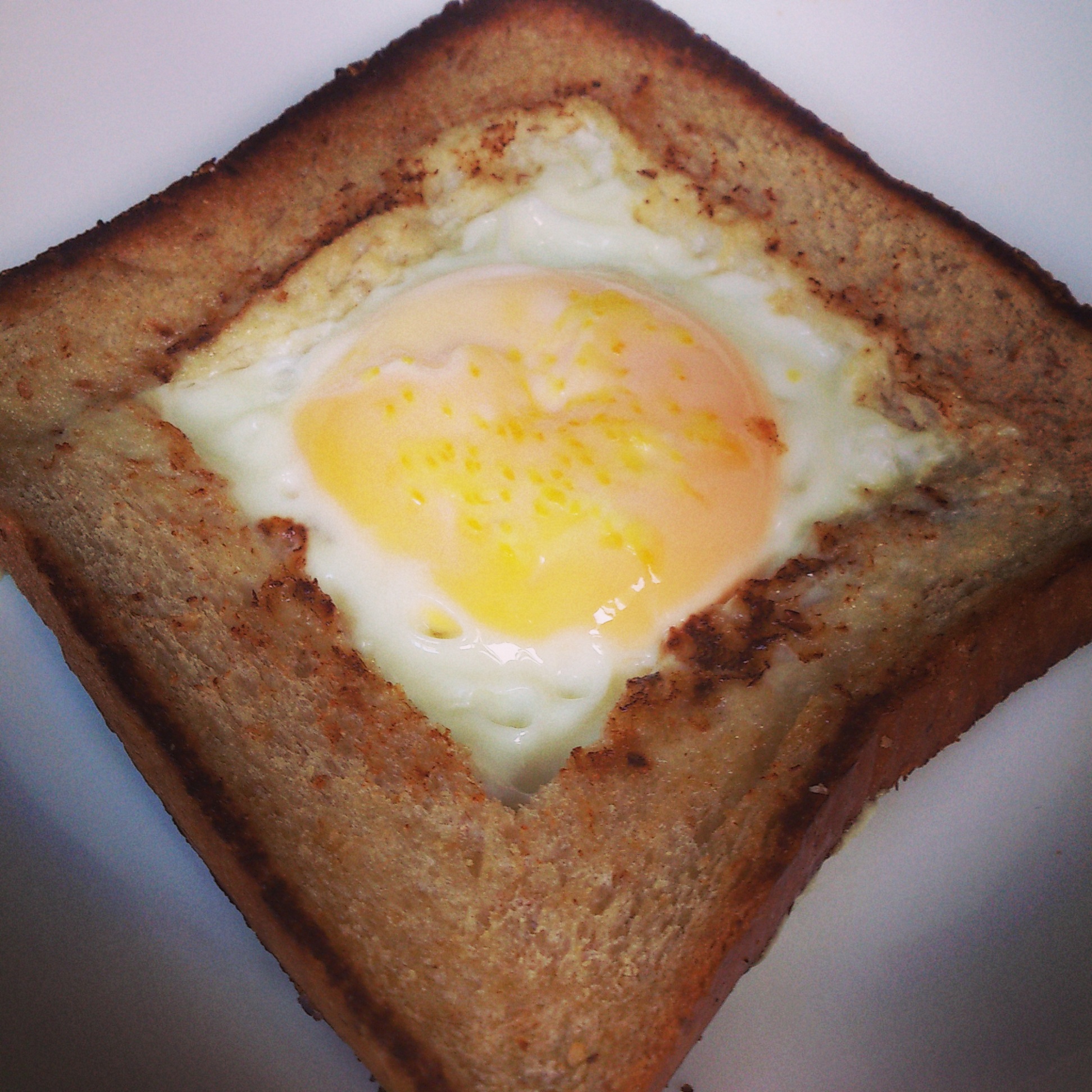 荷包蛋土司