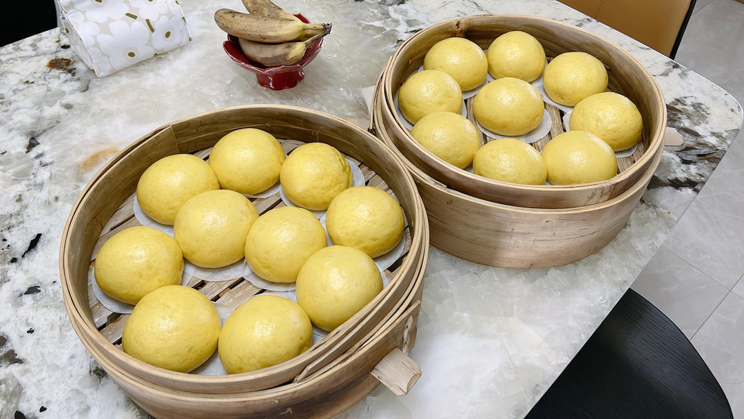 南瓜千层馒头，不加一滴水和糖，这样做暄软香甜，可以一层一层撕着吃（养胃）