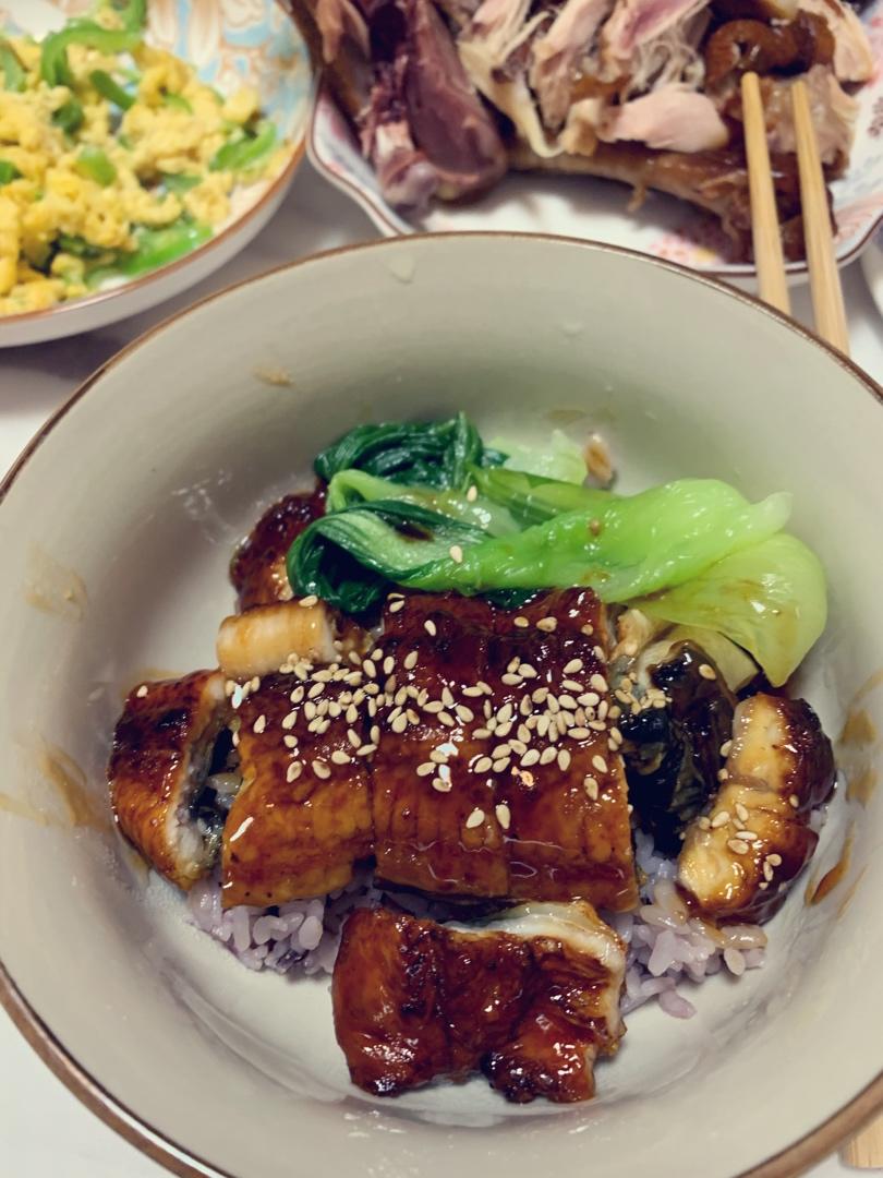 蒲烧鳗鱼饭