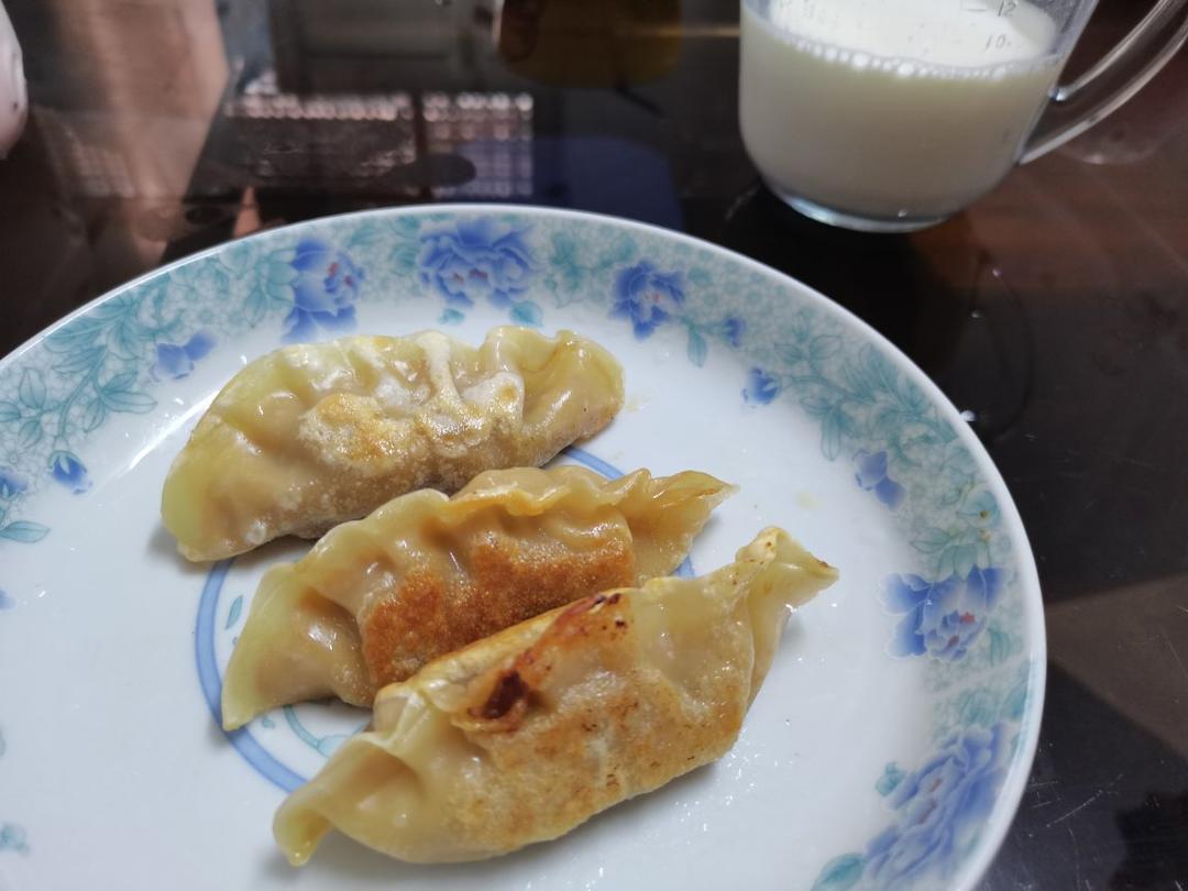 大兰的早餐桌