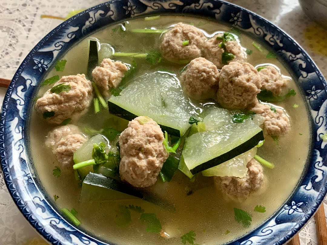 夏天不可错过的家常味--冬瓜丸子汤