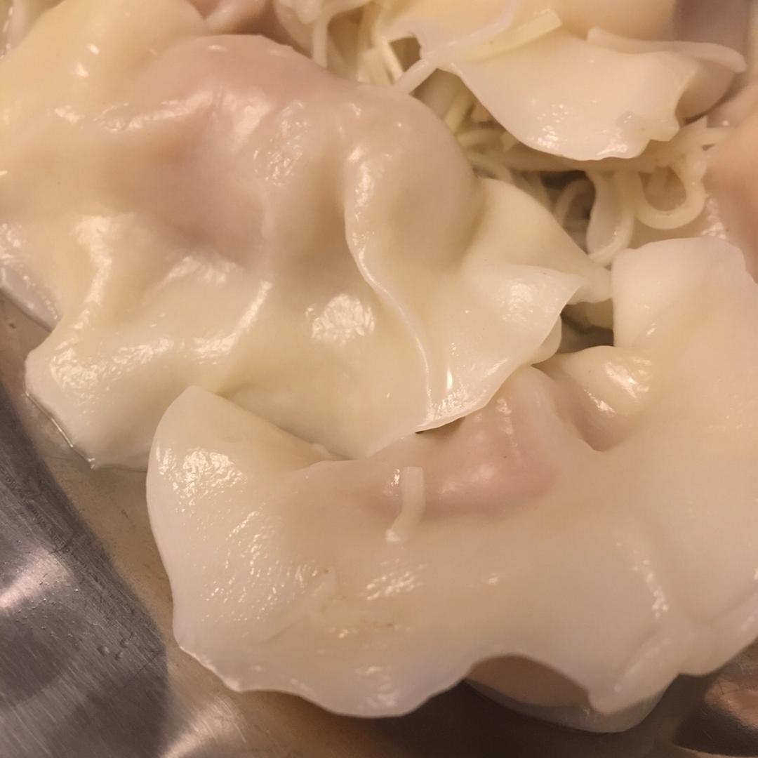 大肚饺子包法——后附视频  (胡萝卜牛肉馅儿)