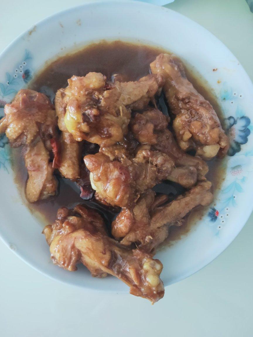 简单又美味的红烧鸡翅根