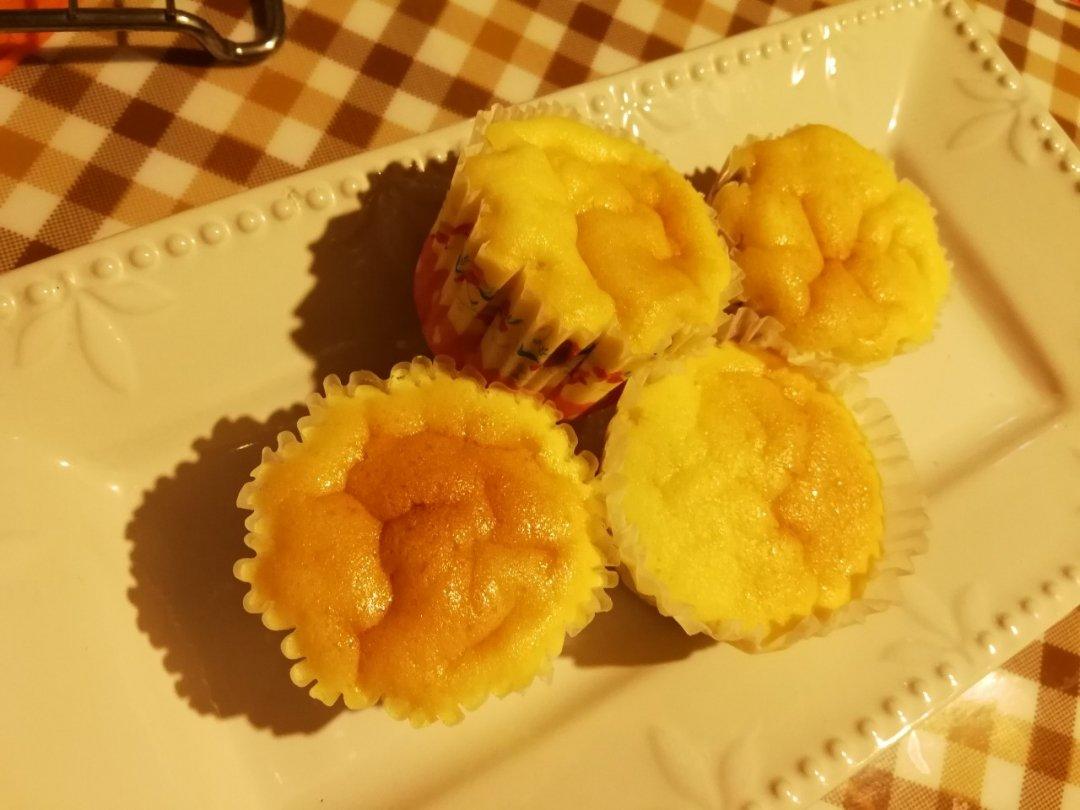 轻乳酪芝士纸杯蛋糕