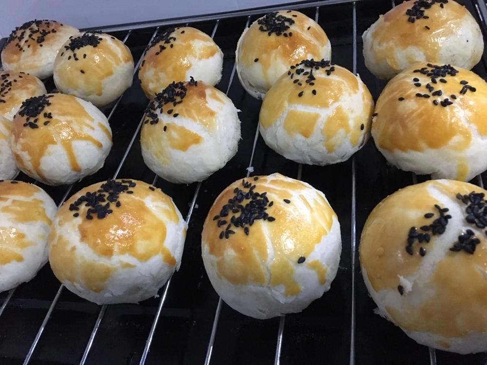 蛋黄酥