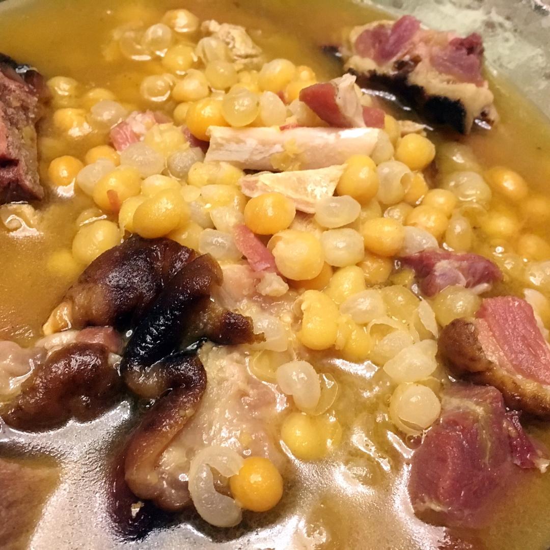 豌豆腊猪蹄的做法