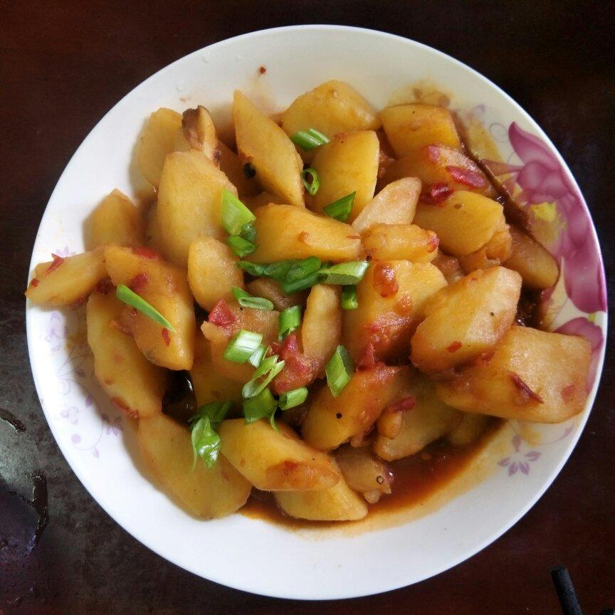 红烧土豆块
