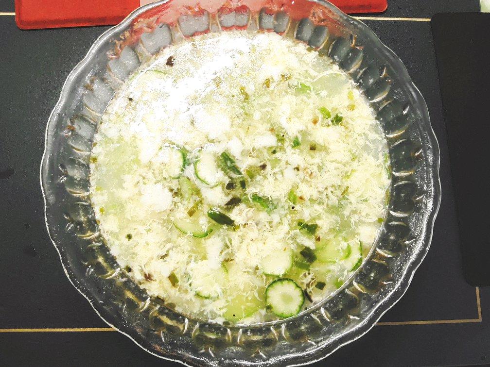 超鲜嫩好喝五分钟搞定黄瓜鸡蛋汤