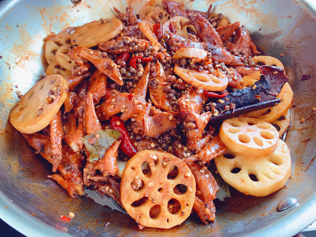 好吃不长肉～周黑鸭味鸡翅尖 ---重庆版