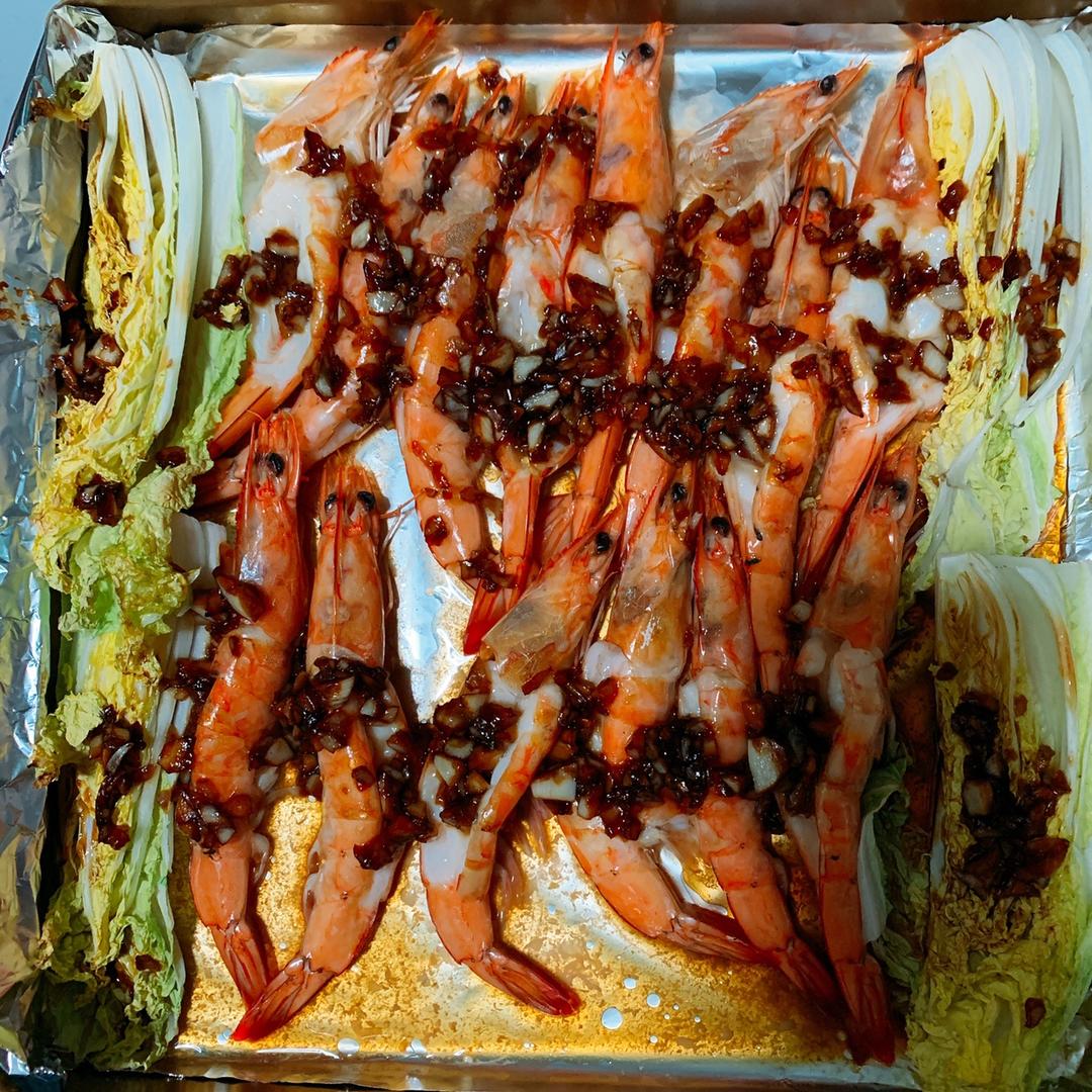 蒜蓉金针菇烤花蛤虾