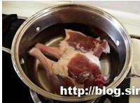 绿豆薏仁鸭汤的做法 步骤2