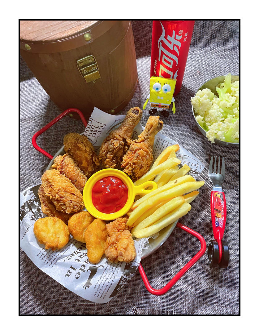 腿随时可以迈开 嘴永远管不住 午餐时间到 自制炸鸡套餐 快乐