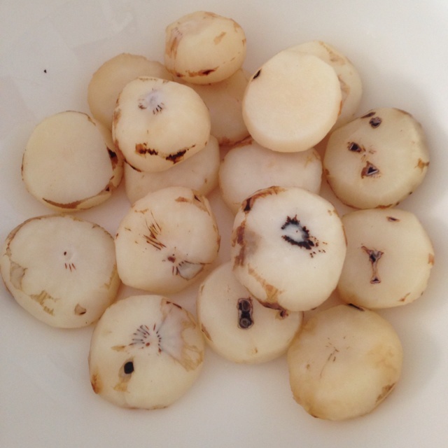 luckiii不吃鱼肉蛋做的水煮荸荠