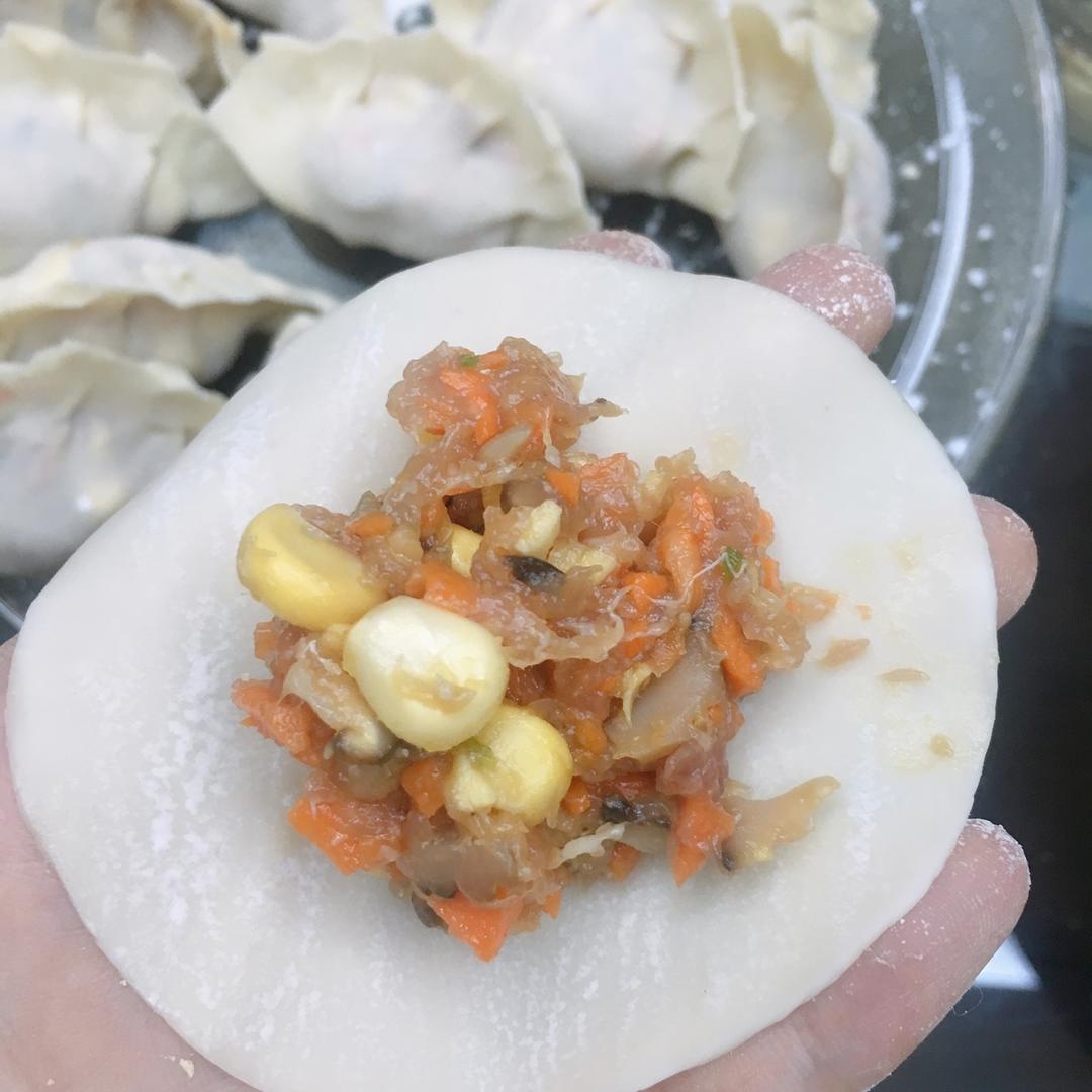香菇玉米虾仁猪肉饺子