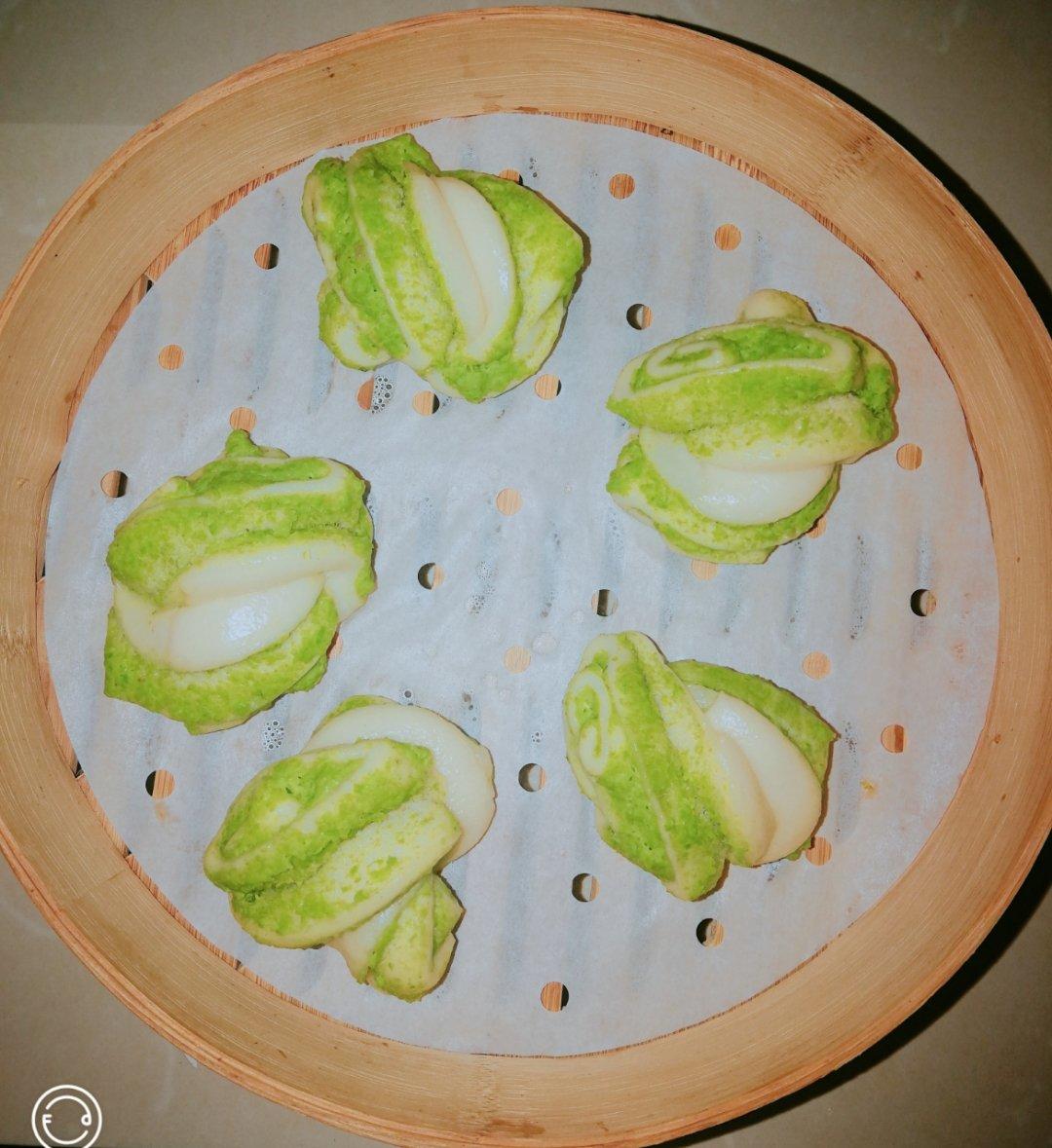 哼哼竖竖做的百变花卷:葱香味,玫瑰味,青豆泥味