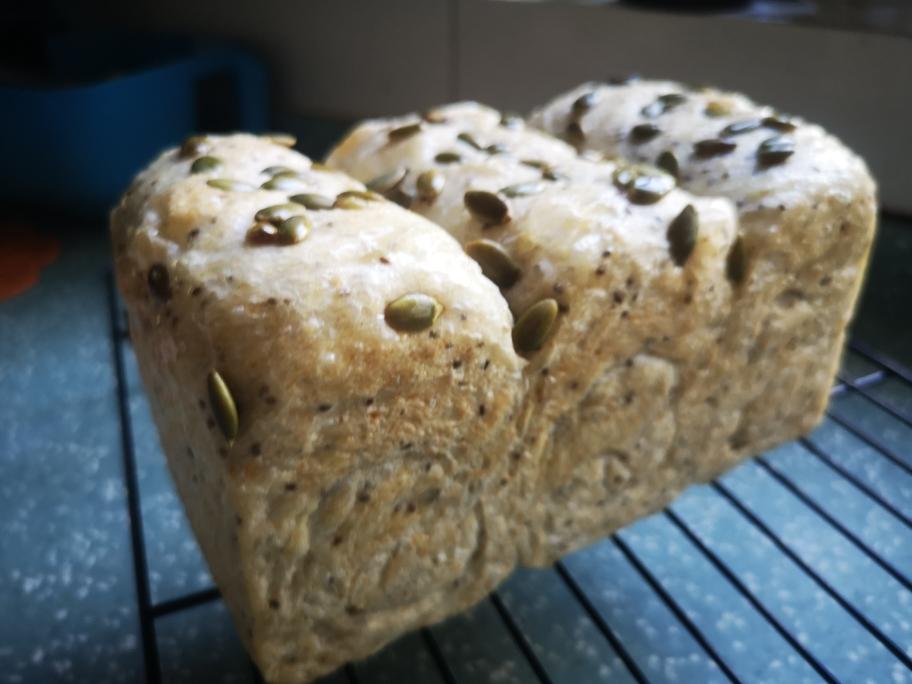 奇亚籽麦牙吐司的做法