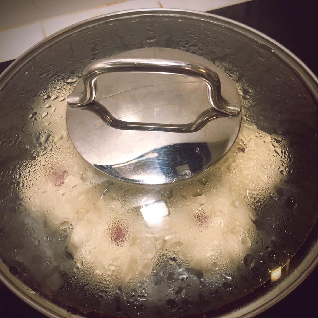 生煎包（新视频。猪肉韭菜莲藕生煎包）