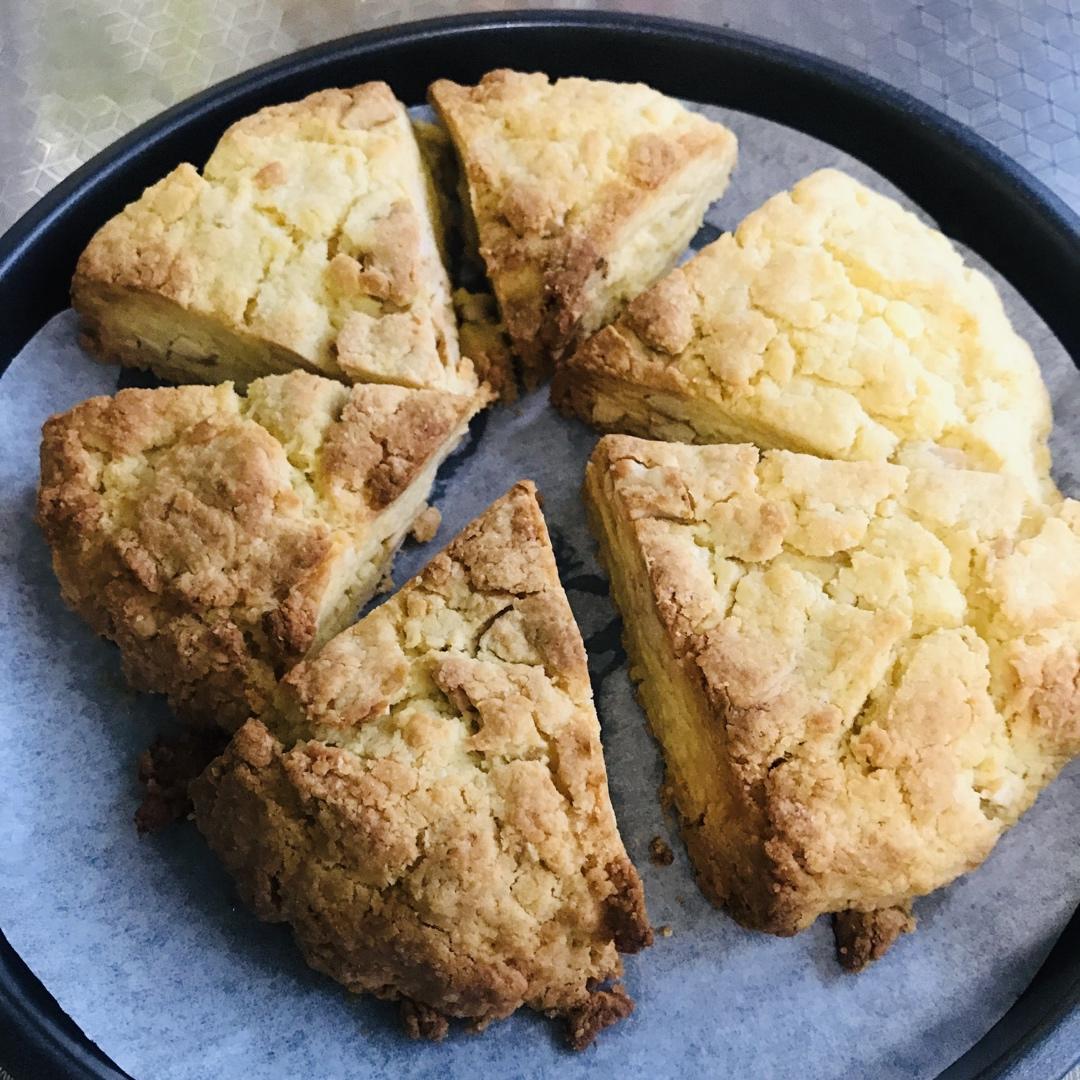 完胜星巴克的超美味酥脆司康 super easy crunched scone