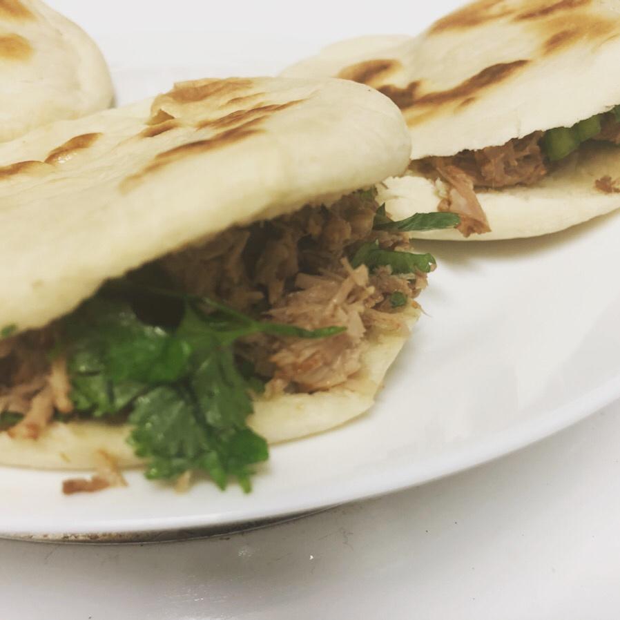 肉夹馍(白吉馍的制作)