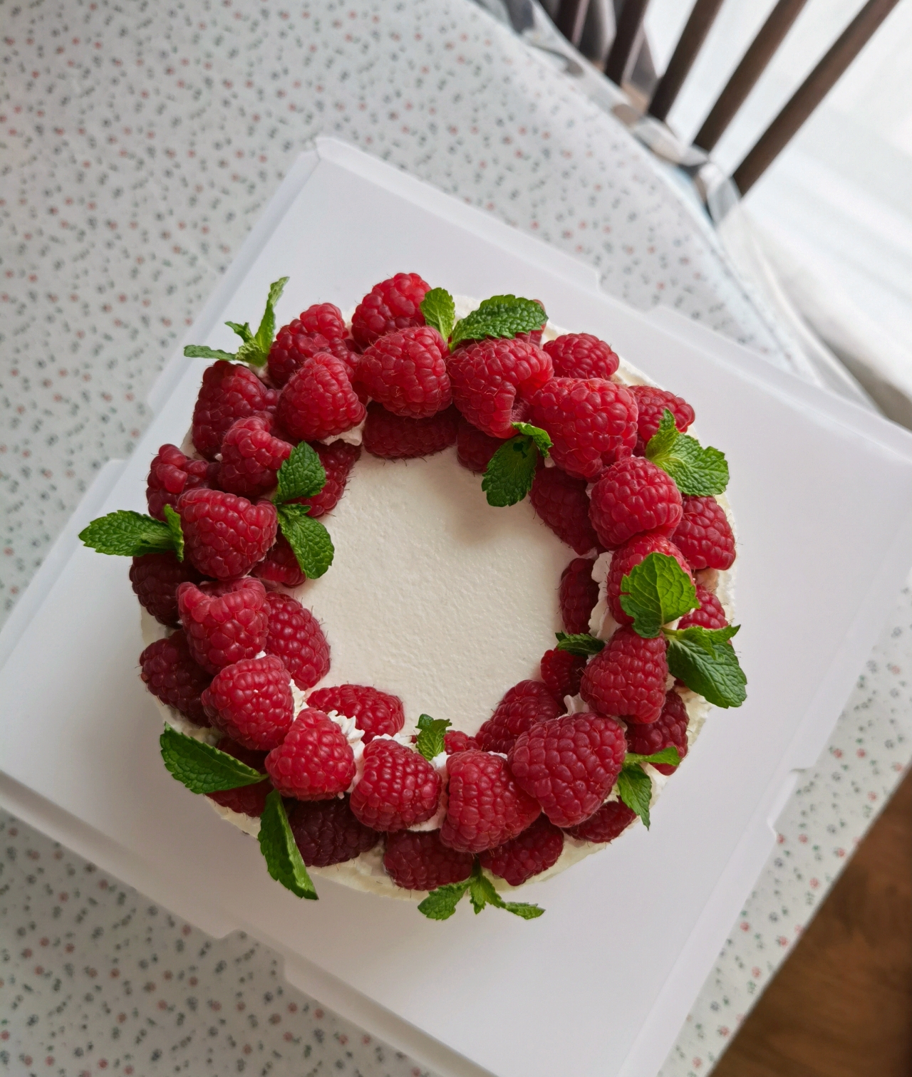 6寸分层生日草莓蛋糕