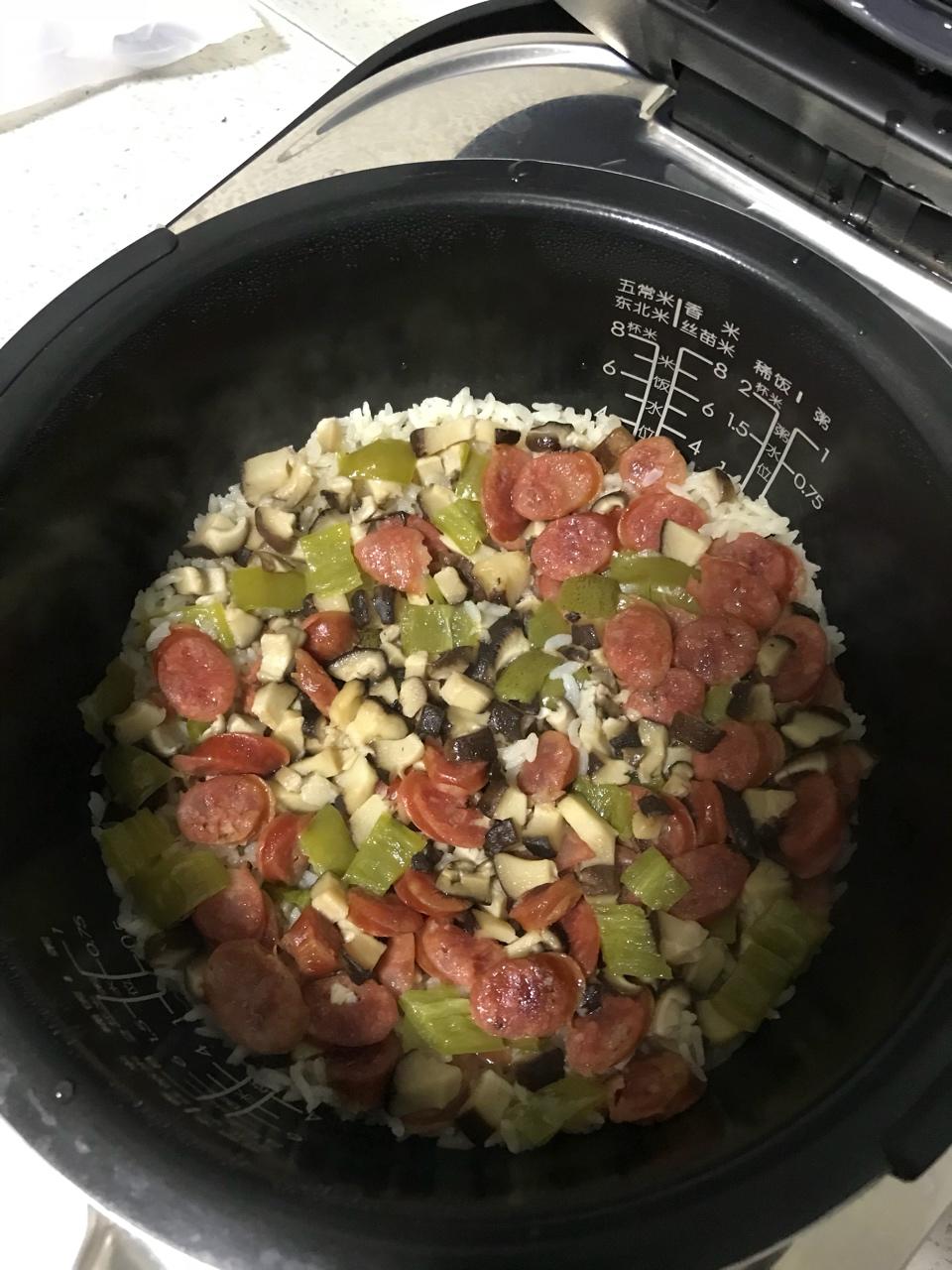 电饭锅版香菇腊肠饭