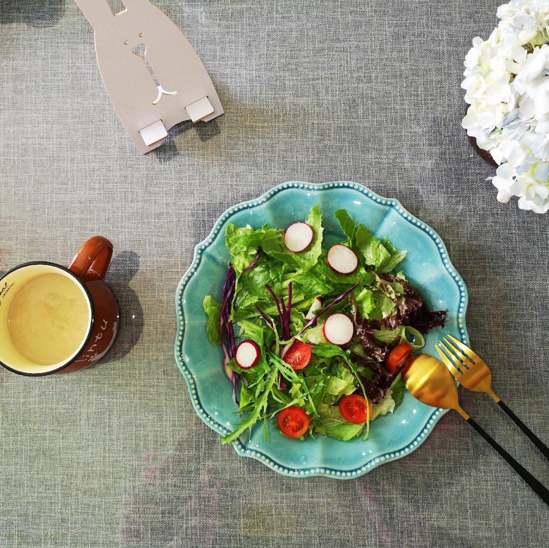 藜麦虾仁轻食沙拉