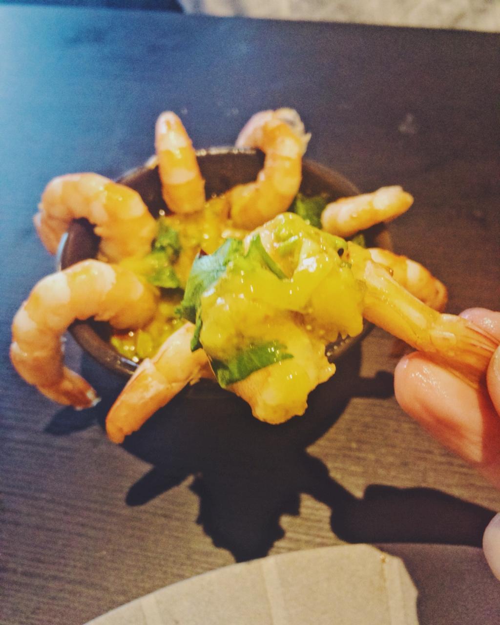 虾配芒果酸辣酱，酸辣开胃泰式小菜