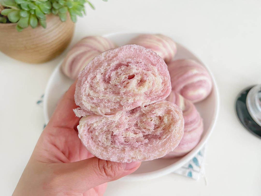 8m+ 紫薯花卷，颜值与美味并存的花式面点！的做法 步骤16