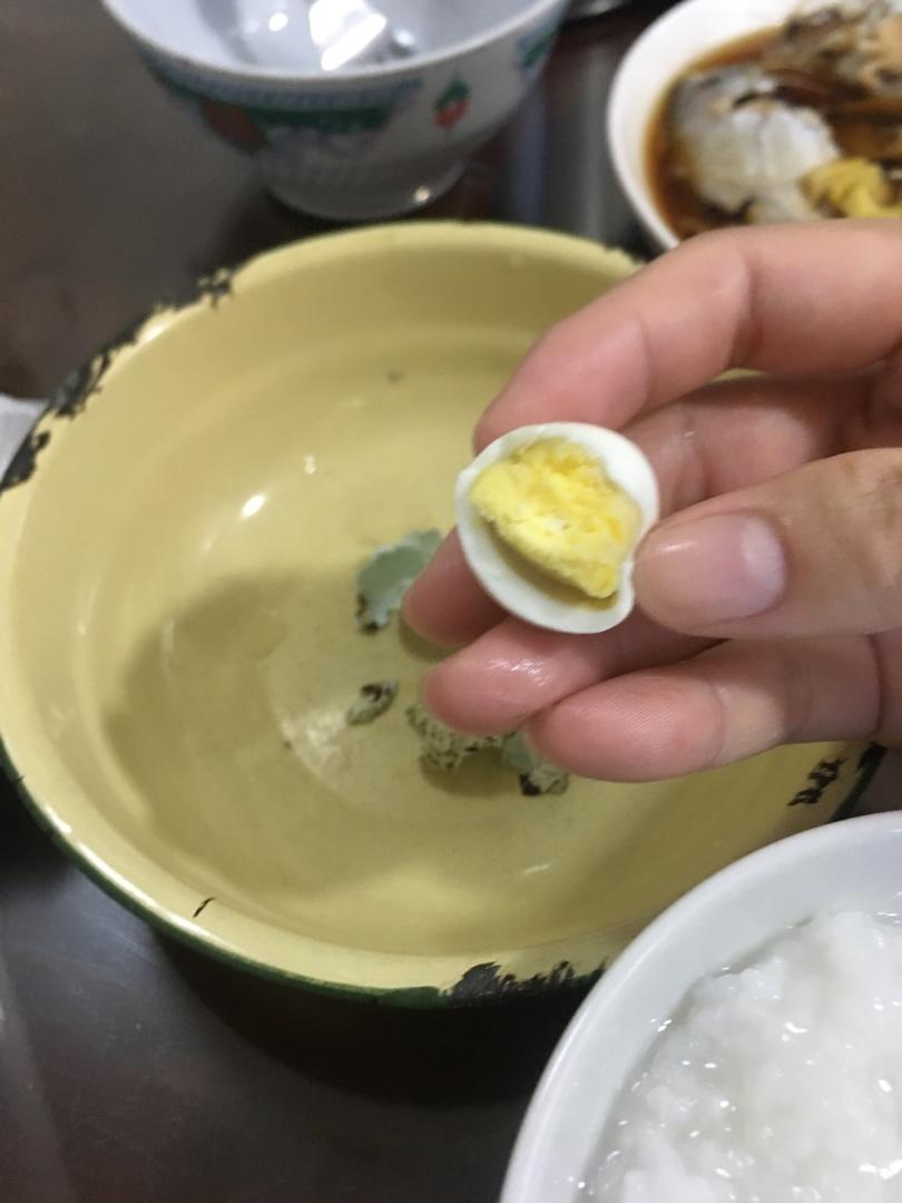 流油的鹌鹑蛋