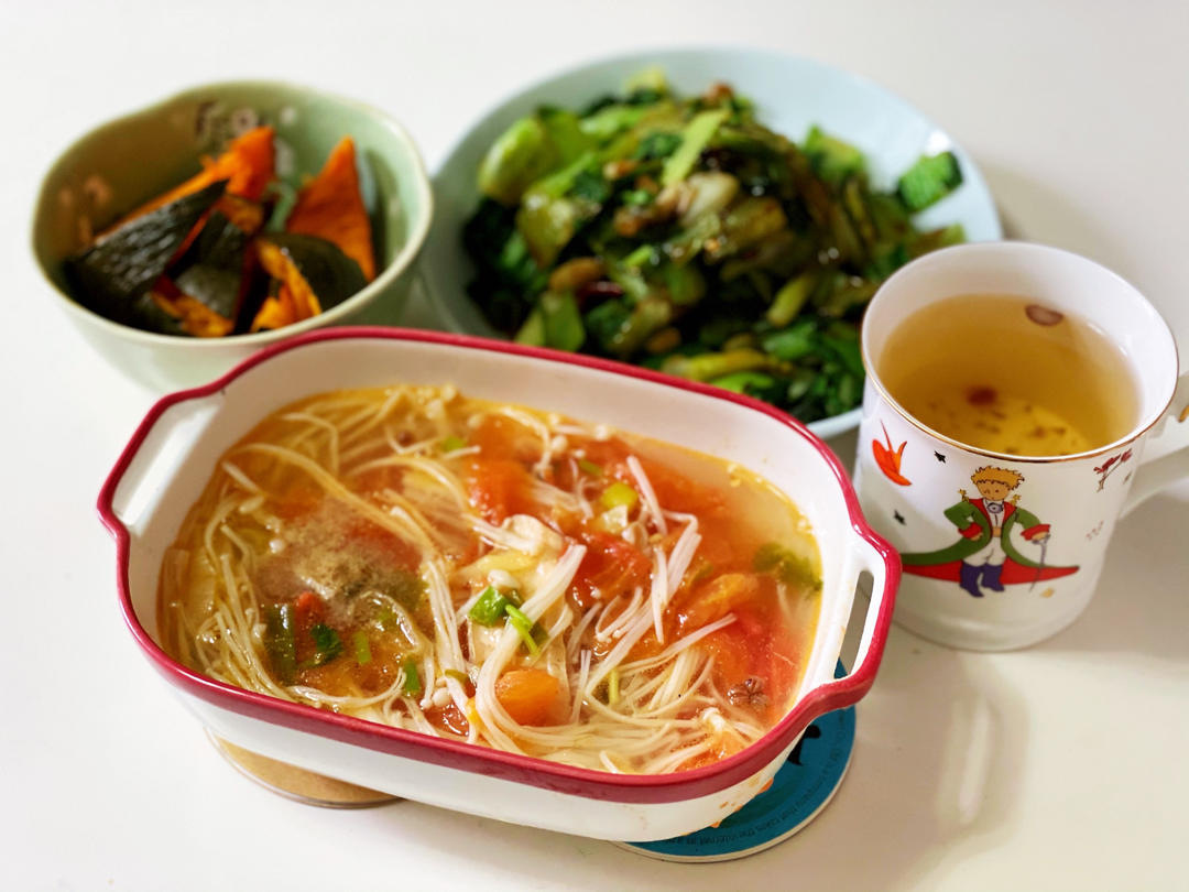 冬日暖心三文鱼番茄豆腐浓汤