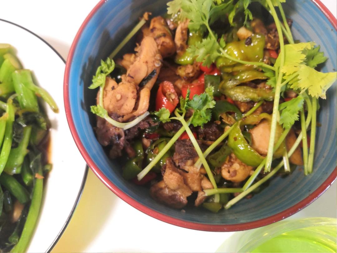 超级下饭的辣炒鸡腿肉