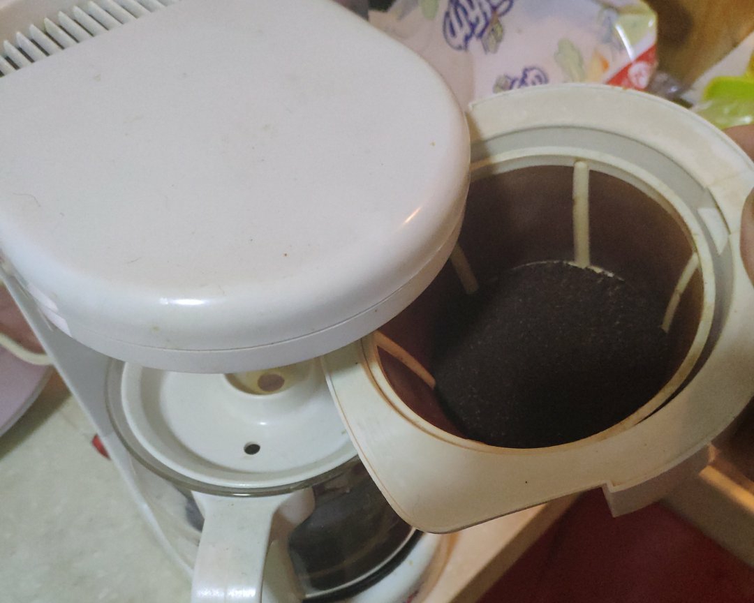 咖啡机的奶茶（捷荣版港奶）的做法 步骤2
