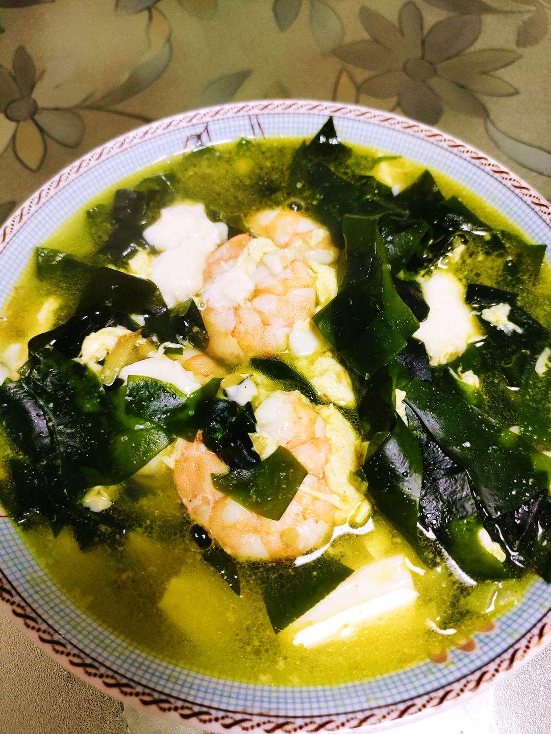 孩子增高汤 | 虾仁豆腐裙带菜汤