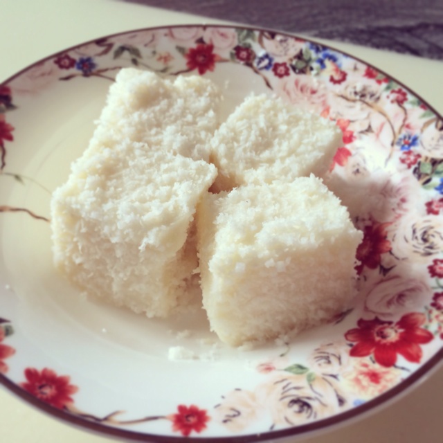 完胜85度C牛奶椰丝小方