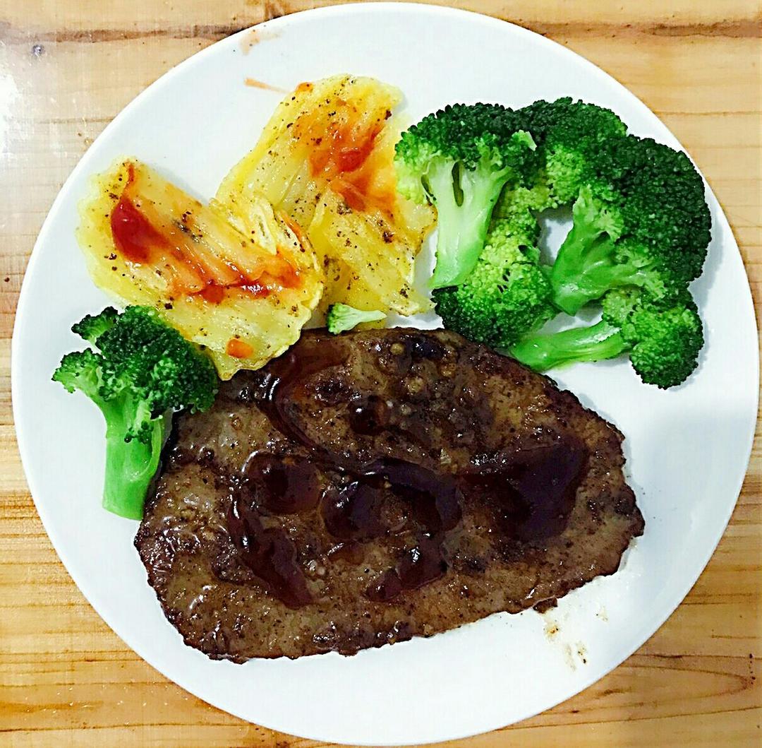 黑椒牛排