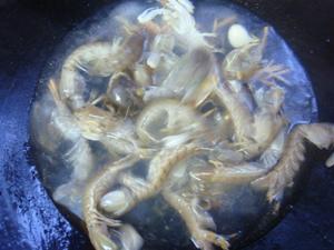 盐水濑尿虾的做法 步骤5