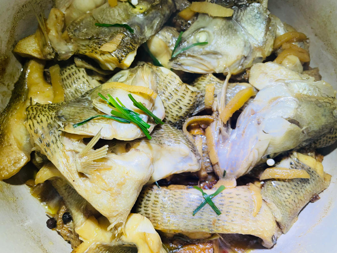 鲜嫩豆腐鲈鱼煲