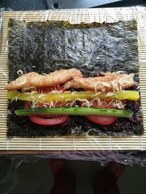紫米饭团 海苔寿司的做法 步骤4